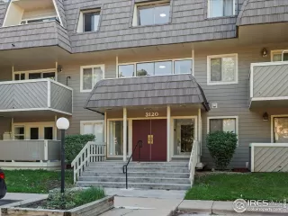 Photo #3: 1045538 Listing