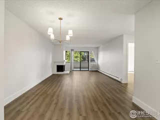 Photo #4: 1045538 Listing