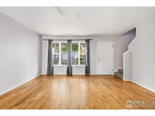 Photo #6: 1045598 Listing 