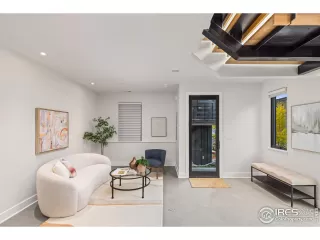 Photo #6: 1045658 Listing 