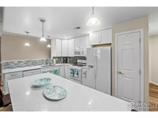 Photo #1: 1045726 Listing 