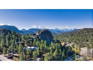 Photo #2: 1045745 Listing