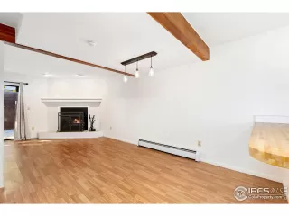 Photo #6: 1045829 Listing 