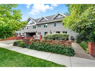620 PEARL RESIDENCES Condos for Sale