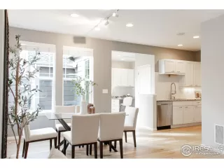 Photo #4: 1045852 Listing