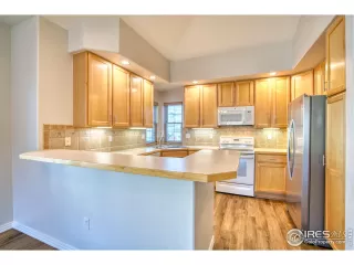 Photo #6: 1045860 Listing 