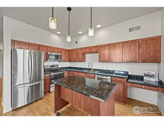 Photo #6: 1045876 Listing