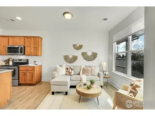 Photo #3: 1045918 Listing 