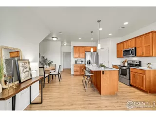 Photo #6: 1045918 Listing 