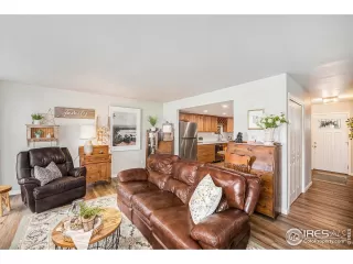 Photo #6: 1045922 Listing 