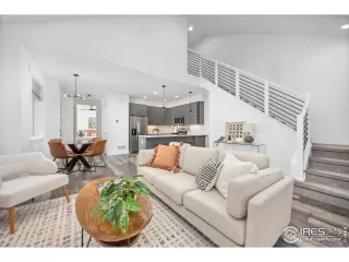 Photo #5: 1045995 Listing 
