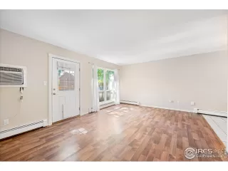 Photo #5: 1046001 Listing 