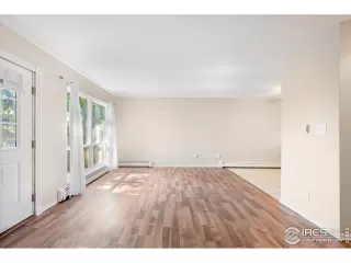Photo #6: 1046001 Listing 