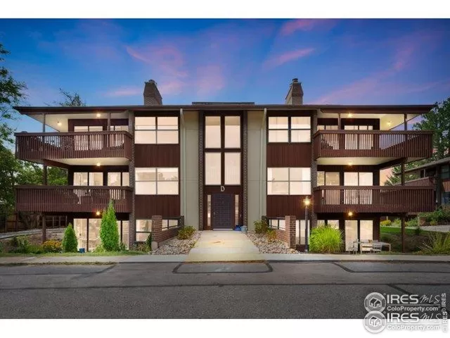 MLS: 1046003 Condo For Sale
