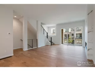 Photo #2: 1046030 Listing 