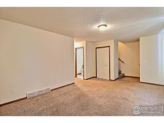 Photo #5: 1046120 Listing 