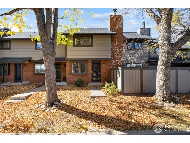 MLS: 1046142 Condo For Sale