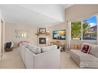 Photo #5: 1046163 Listing 