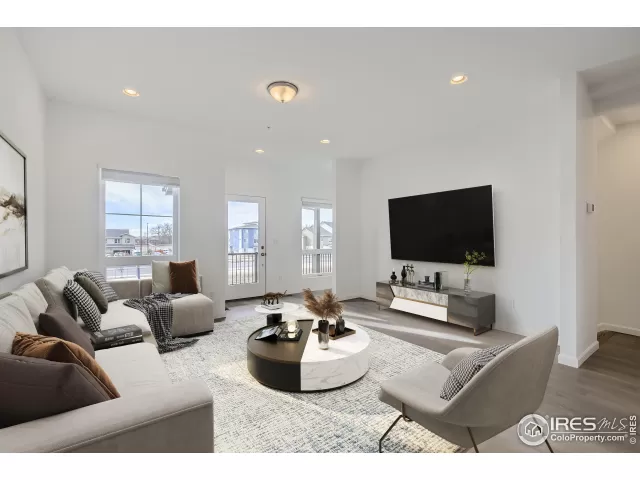 MLS: 1046168 Condo For Sale
