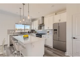 Photo #4: 1046168 Listing 