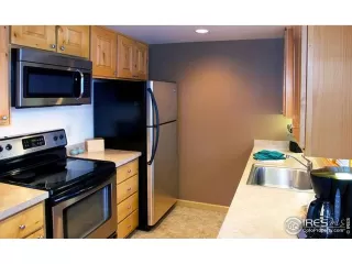 Photo #2: 1046239 Listing