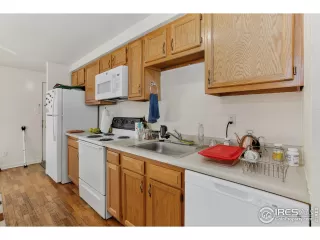 Photo #5: 1046244 Listing