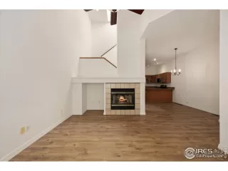 Photo #4: 1046254 Listing