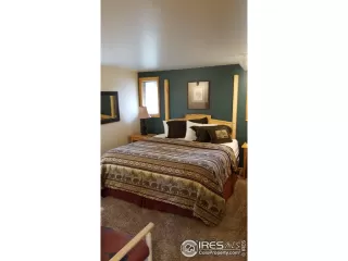 Photo #5: 1046257 Listing
