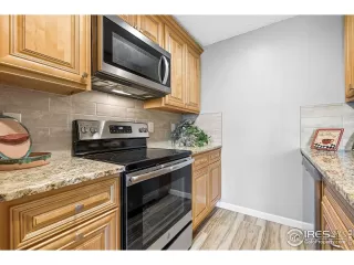 Photo #6: 1046290 Listing
