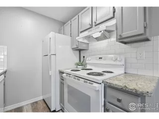 Photo #5: 1046292 Listing