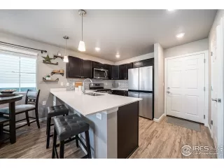 Photo #6: 1046294 Listing