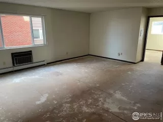 Photo #1: 1046343 Listing