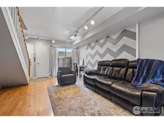 Photo #6: 1046359 Listing 