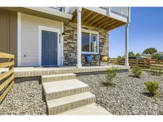 Photo #2: 1046361 Listing