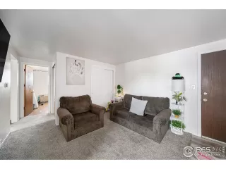 Photo #6: 1046383 Listing