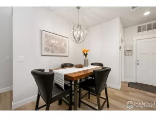 Photo #3: 1046430 Listing