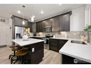 Photo #4: 1046430 Listing