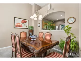 Photo #4: 1046503 Listing