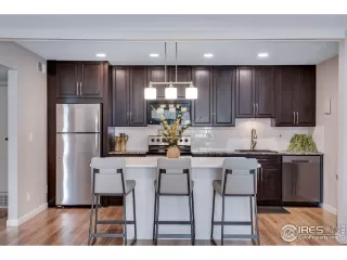 Photo #4: 1046512 Listing