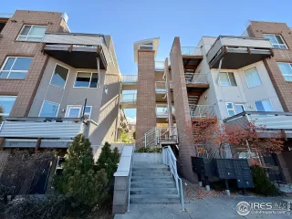 Photo #5: 1046541 Listing