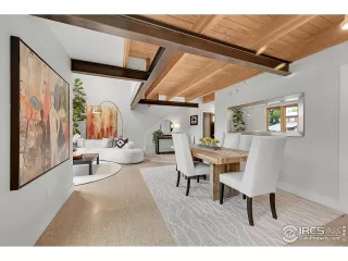 Photo #3: 1046563 Listing