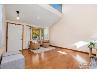 Photo #1: 1046593 Listing