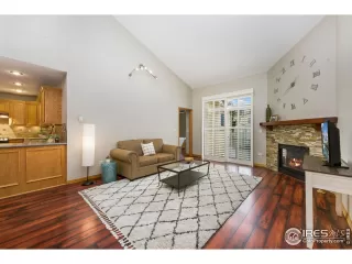 Photo #6: 1046604 Listing