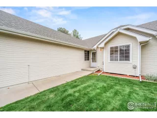 Photo #4: 1046633 Listing