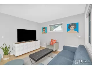 Photo #6: 1046634 Listing