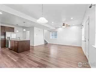 Photo #5: 1046704 Listing