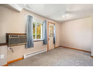 Photo #6: 1046728 Listing