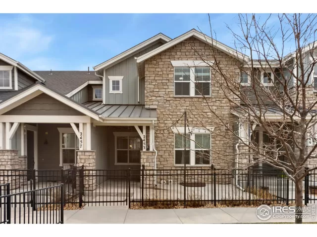 MLS: 1046730 Condo For Sale