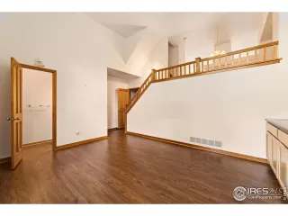 Photo #6: 1046735 Listing 