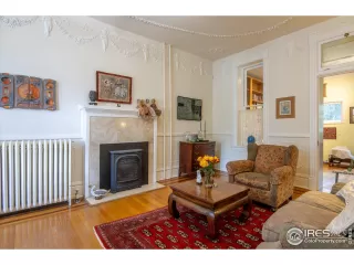 Photo #2: 1046757 Listing